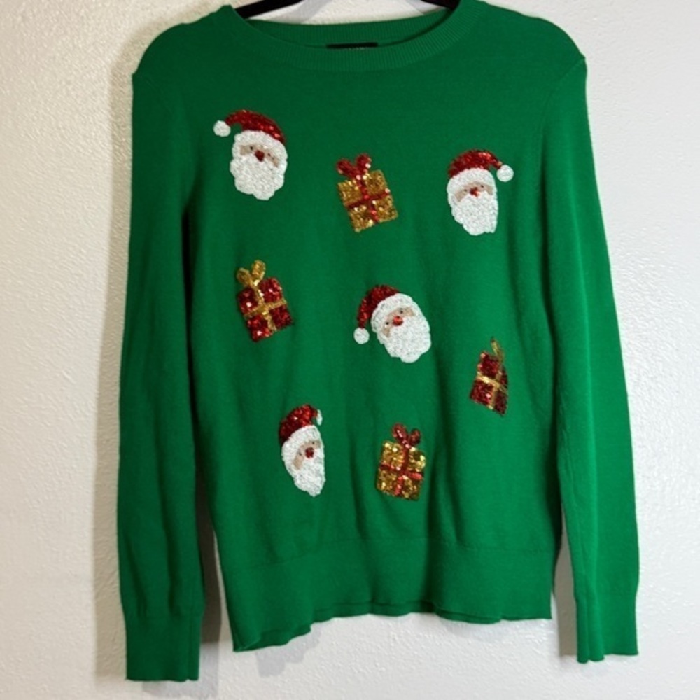 Victoria Harbour Festive Green Sweater with Santa and Gift Designs. Sz S.